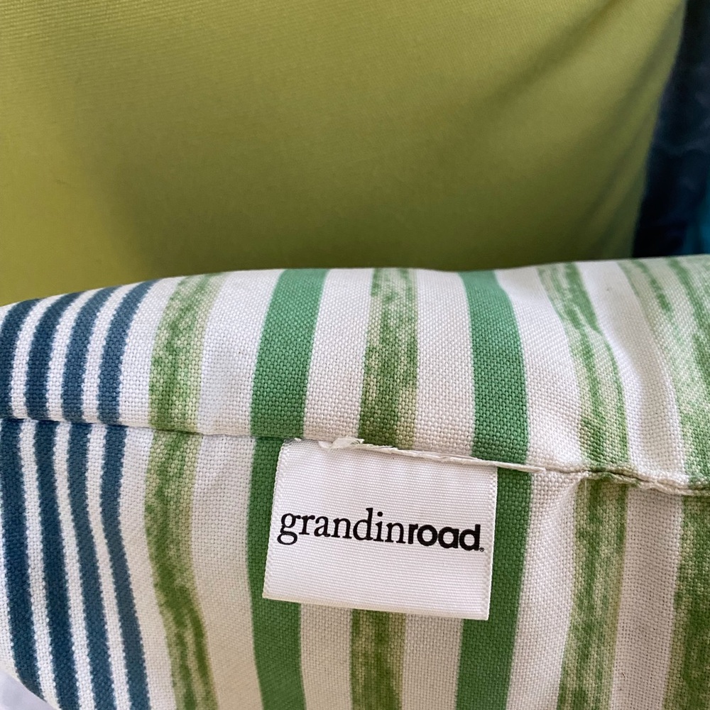 Grandin Road Outdoor Pillows - Set of 5 - Picture 4 of 4